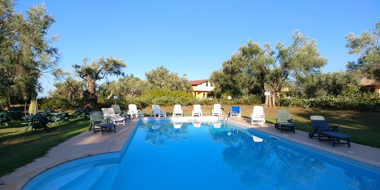 Bed and Breakfast La Piana Degli Ulivi Rossano Exterior foto